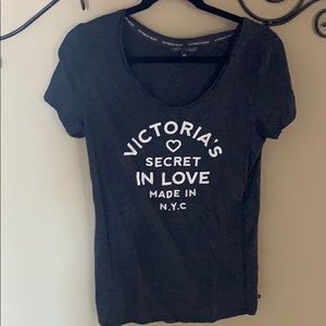 VS t-shirt